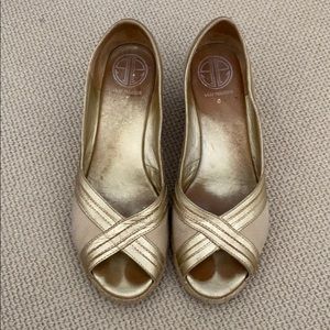 Lily Pulitzer Gold Wedges Size 8.5
